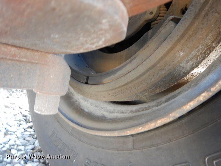 image for item GT9548 1987 Trail King lowboy equipment trailer