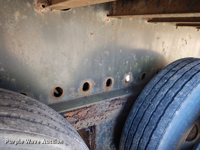 image for item GT9549 1997 Wabash flatbed trailer