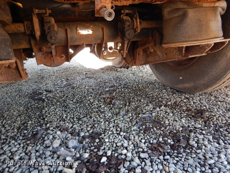 image for item GT9549 1997 Wabash flatbed trailer