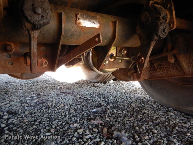 image for item GT9549 1997 Wabash flatbed trailer