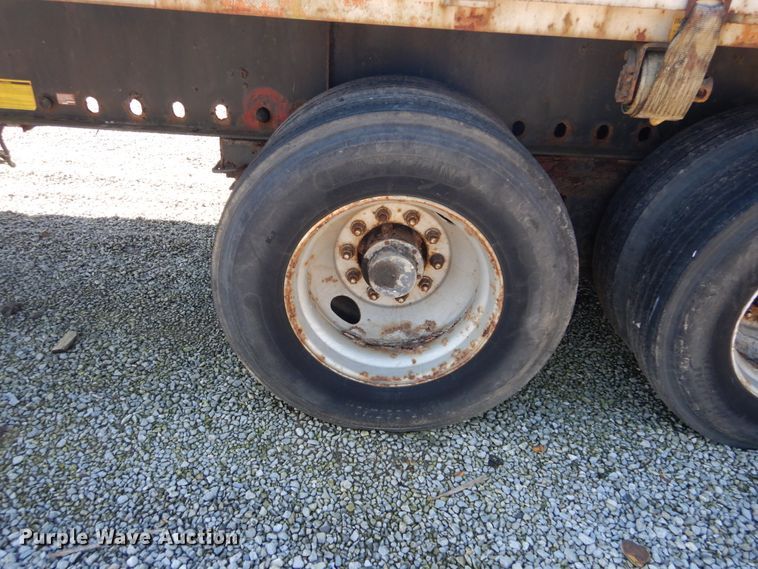 image for item GT9549 1997 Wabash flatbed trailer