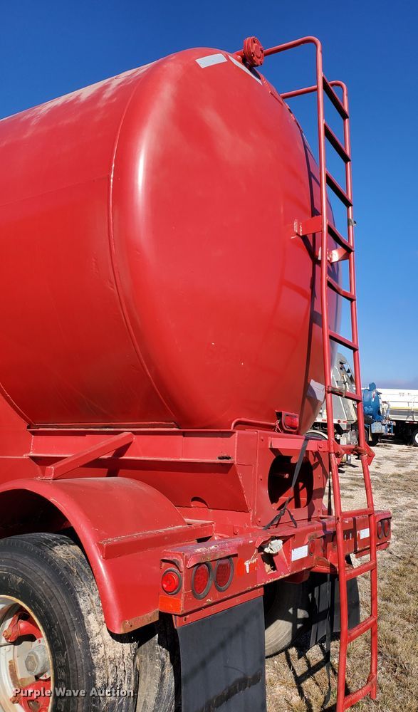 image for item HC9153 1982 Shopmade  tank trailer