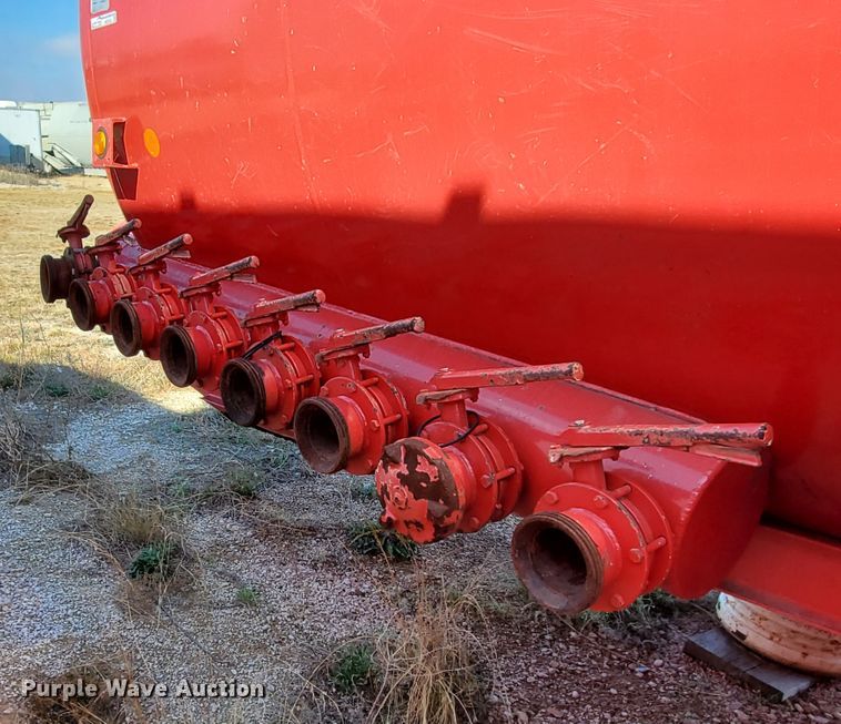 image for item HC9153 1982 Shopmade  tank trailer