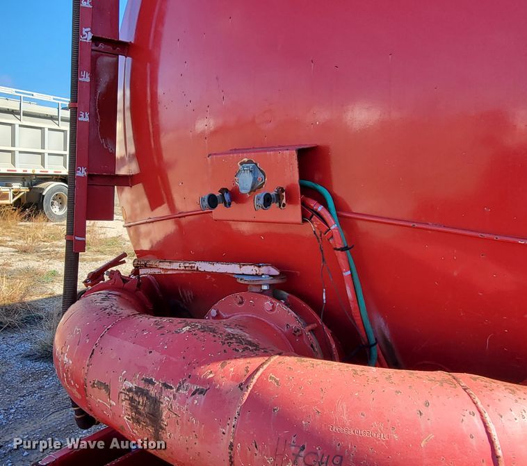 image for item HC9153 1982 Shopmade  tank trailer