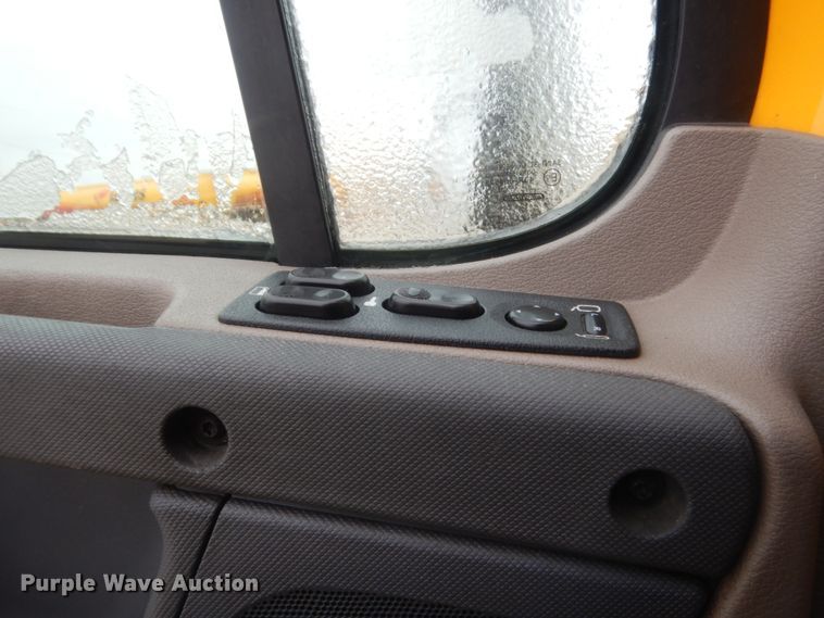 image for item HG9859 2012 Freightliner Cascadia 125  semi truck