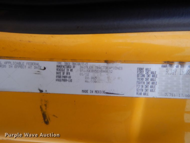 image for item HG9859 2012 Freightliner Cascadia 125  semi truck