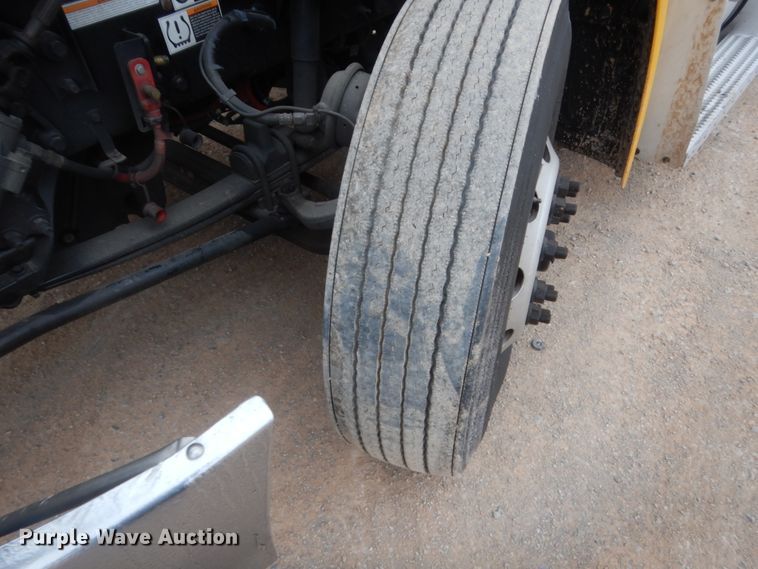 image for item HG9861 2017 Peterbilt 579  semi truck