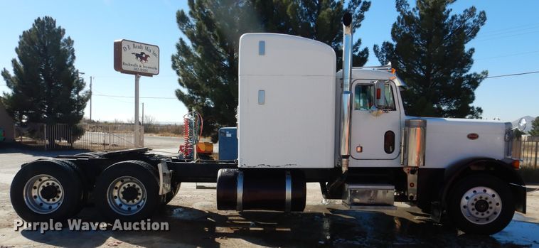 image for item HI9018 1989 Peterbilt 379  semi truck