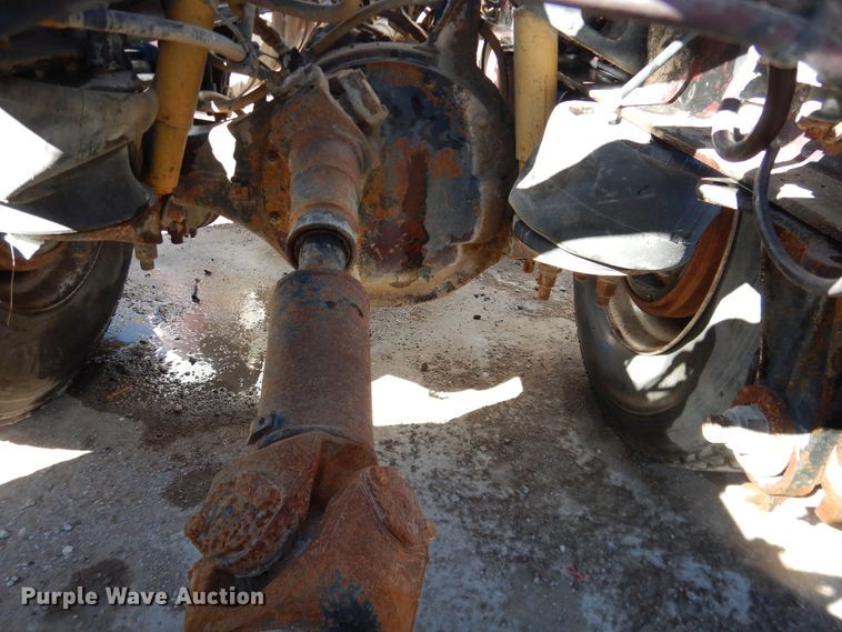 image for item HI9018 1989 Peterbilt 379  semi truck