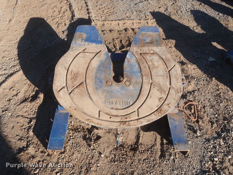 image for item HK9665 (2) Holland fifth wheel plate assemblies