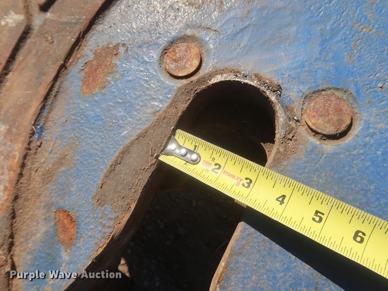 image for item HK9665 (2) Holland fifth wheel plate assemblies