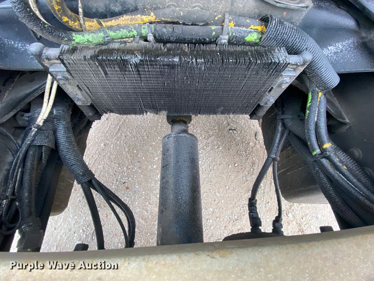 image for item HR9439 1999 Freightliner  semi truck