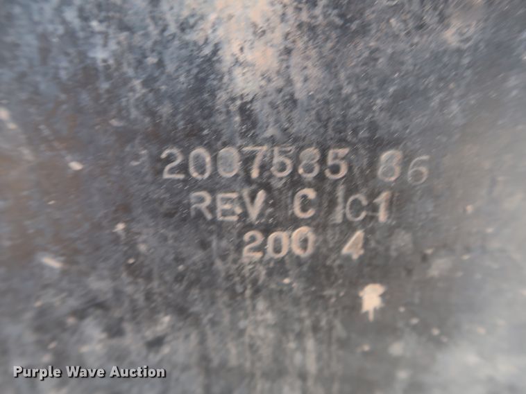 image for item HT9702 1995 International 4700  truck cab and chassis