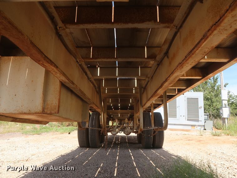 image for item HT9727 1956 Fruehauf flatbed trailer