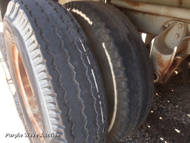 image for item HT9727 1956 Fruehauf flatbed trailer