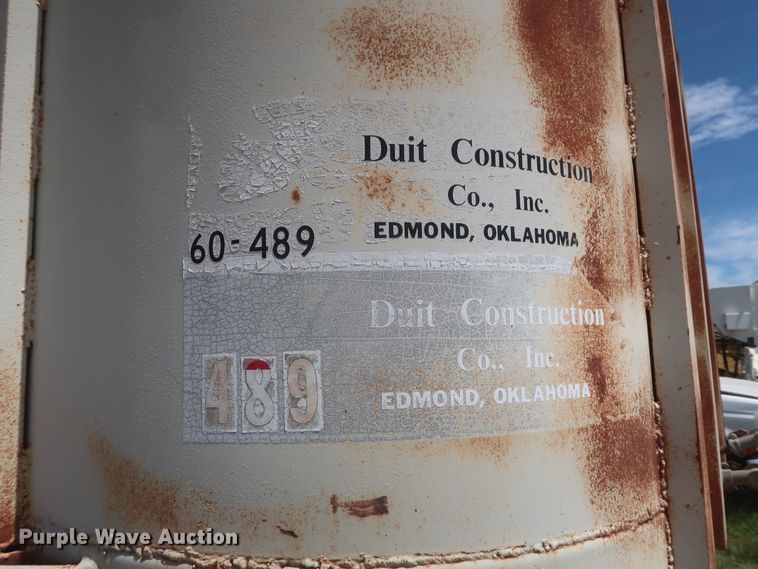 image for item HT9727 1956 Fruehauf flatbed trailer