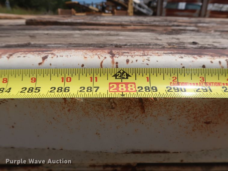 image for item HT9727 1956 Fruehauf flatbed trailer