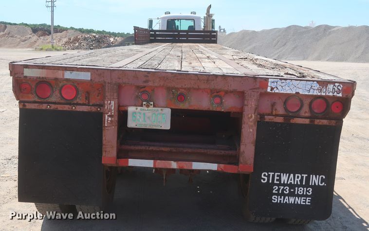 image for item HT9728 1980 Dorsey flatbed trailer