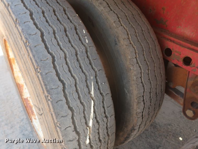 image for item HT9728 1980 Dorsey flatbed trailer