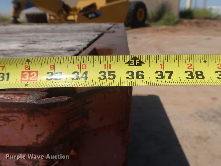 image for item HT9728 1980 Dorsey flatbed trailer