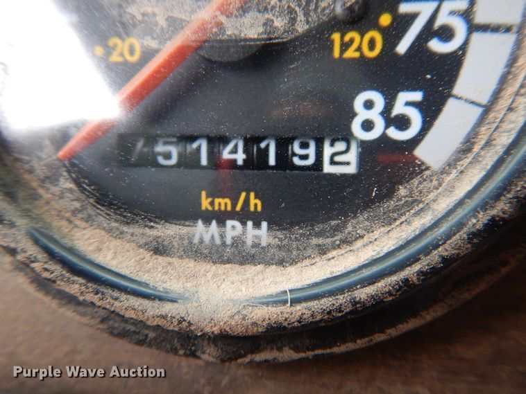 image for item HU9711 1995 Freightliner FLD  semi truck