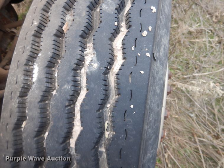 image for item HU9711 1995 Freightliner FLD  semi truck