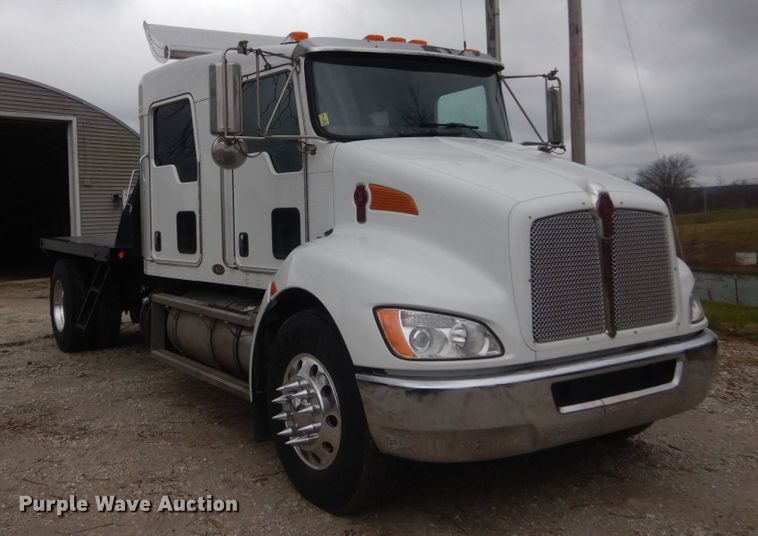 image for item HV9551 2012 Kenworth T370  flatbed truck