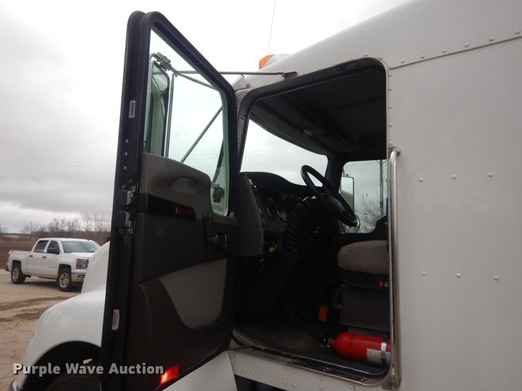 image for item HV9551 2012 Kenworth T370  flatbed truck