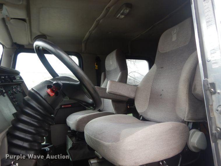 image for item HV9551 2012 Kenworth T370  flatbed truck