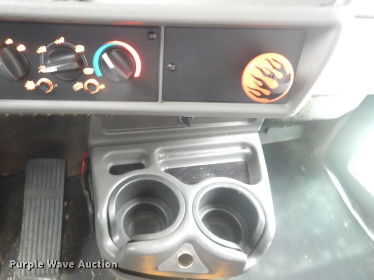 image for item HV9551 2012 Kenworth T370  flatbed truck