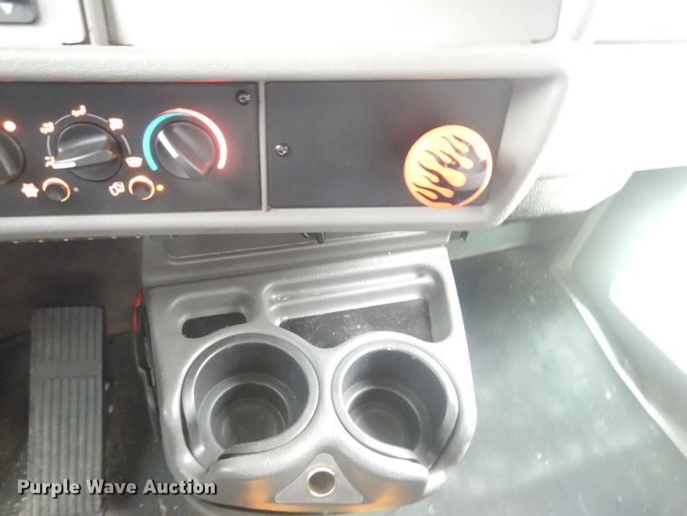 image for item HV9551 2012 Kenworth T370  flatbed truck