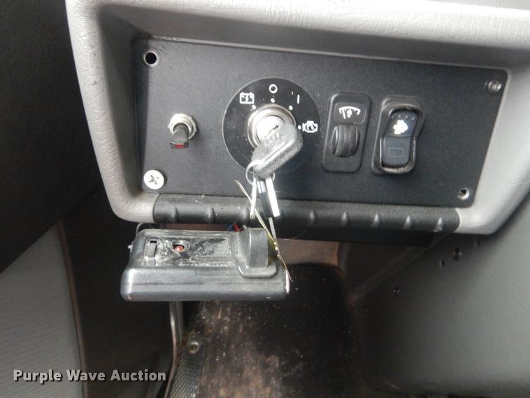 image for item HV9551 2012 Kenworth T370  flatbed truck