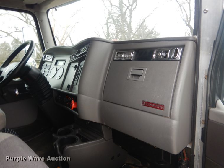 image for item HV9551 2012 Kenworth T370  flatbed truck