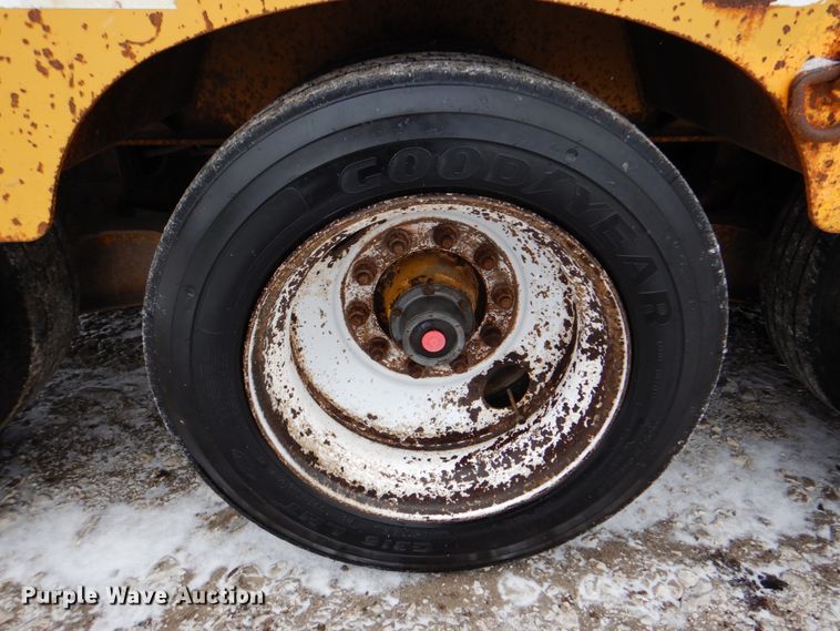 image for item HX9148 1999 Load King 353 LFM  equipment trailer