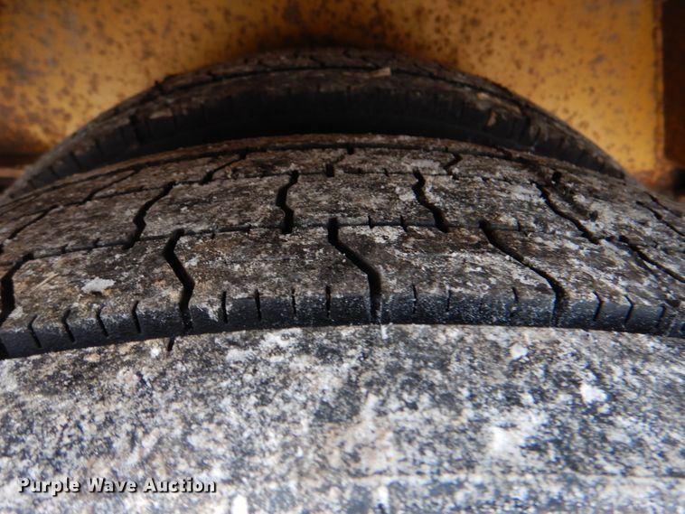 image for item HX9148 1999 Load King 353 LFM  equipment trailer