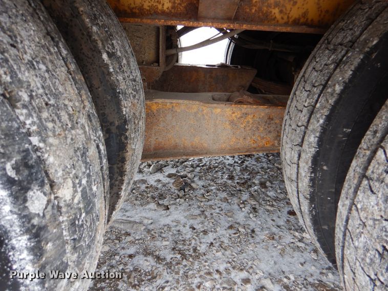 image for item HX9148 1999 Load King 353 LFM  equipment trailer