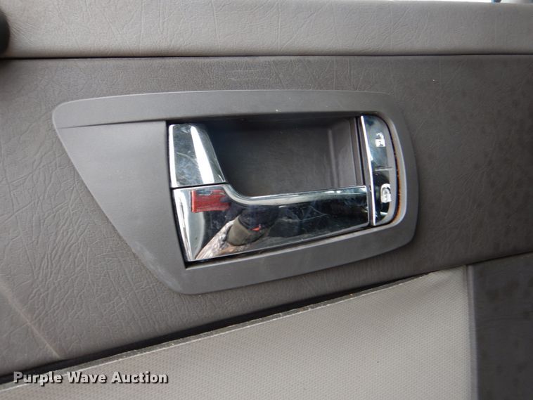 image for item HX9150 2010 Kenworth T800  semi truck