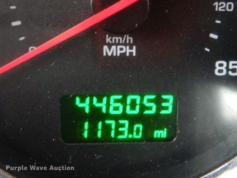 image for item HX9150 2010 Kenworth T800  semi truck