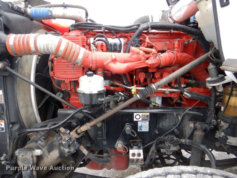 image for item HX9150 2010 Kenworth T800  semi truck