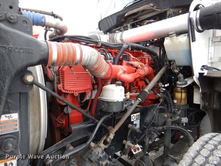 image for item HX9150 2010 Kenworth T800  semi truck