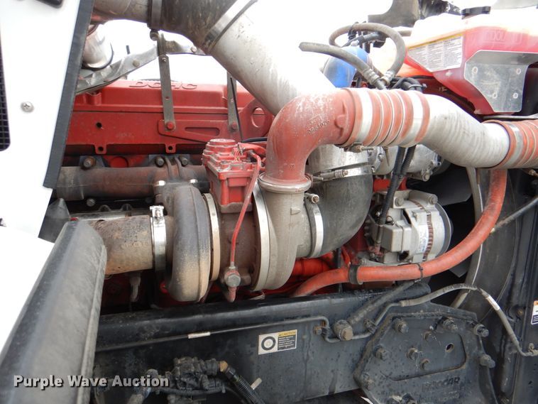 image for item HX9150 2010 Kenworth T800  semi truck