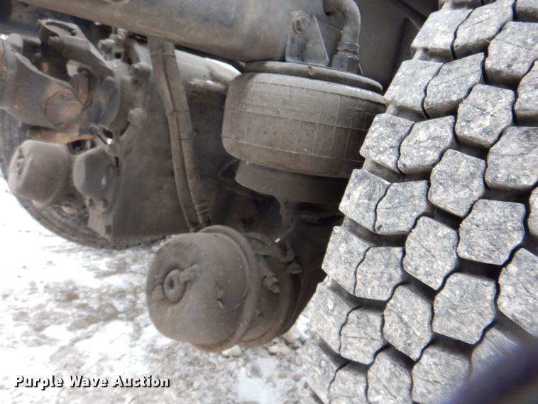 image for item HX9150 2010 Kenworth T800  semi truck