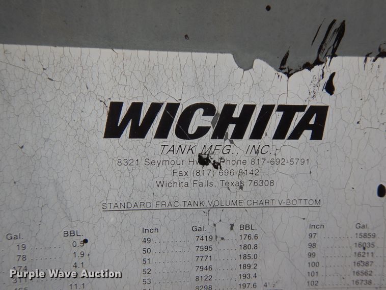 image for item HX9542 1999 Wichita  tank trailer