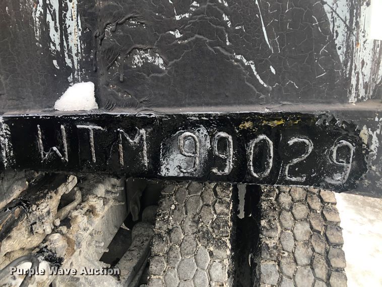 image for item HX9542 1999 Wichita  tank trailer