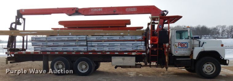 image for item HX9603 2001 Mack DM690S  crane truck