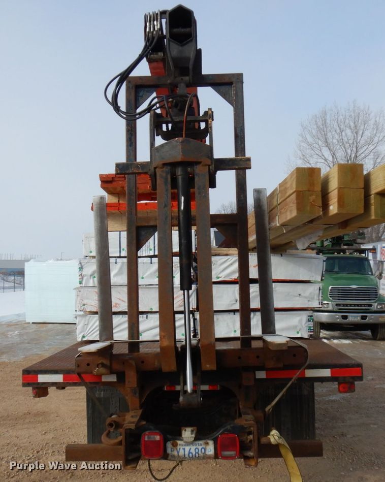 image for item HX9603 2001 Mack DM690S  crane truck