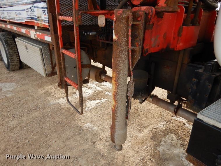 image for item HX9603 2001 Mack DM690S  crane truck