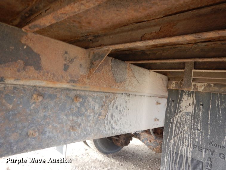 image for item HX9603 2001 Mack DM690S  crane truck