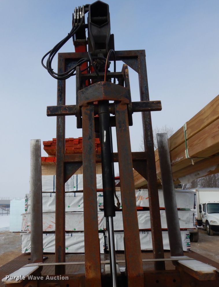 image for item HX9603 2001 Mack DM690S  crane truck