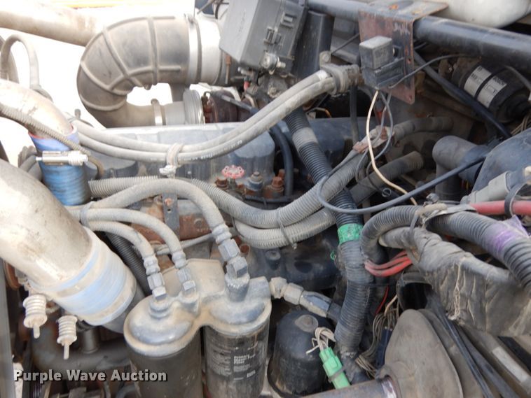 image for item HX9603 2001 Mack DM690S  crane truck